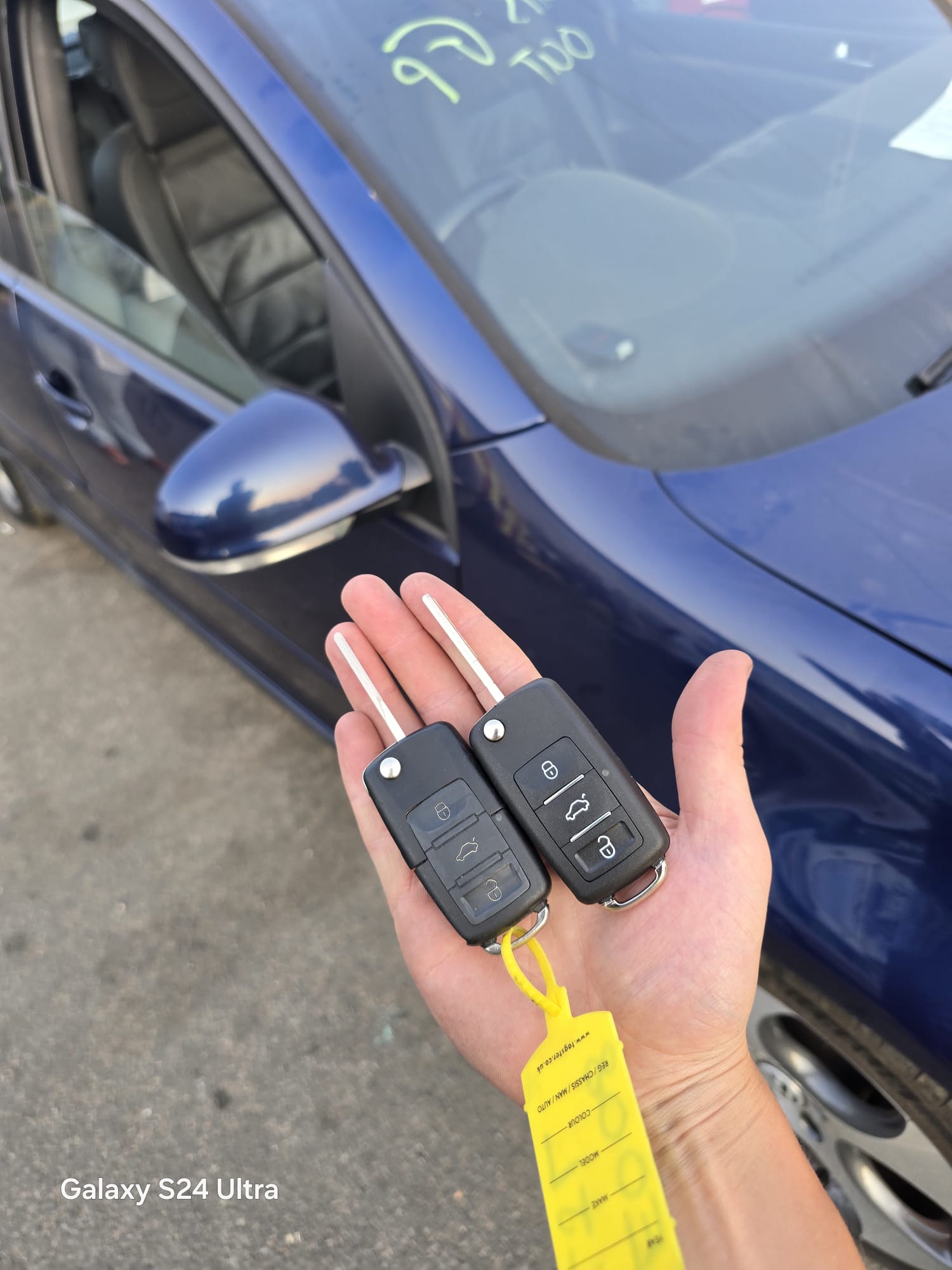 VW Golf spare key cut and programmed by mobile auto locksmith